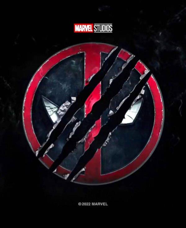 Ryan Reynolds as Wade Wilson in Deadpool looking shocked