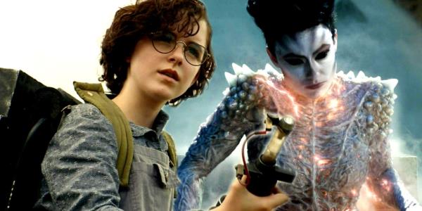 Blended image of Phoebe Spengler holding o<em></em>nto a weapon and a villain Gozer in Ghostbusters Afterlife