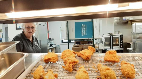 The Hart's Fried Chicken logo has been familiar to Mobilians for several generations now. The guarantee on the box says, "We will replace any items returned to us if you are not completely satisfied."